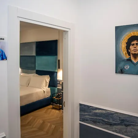 Hotiday Maradona