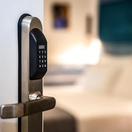 Hotiday Vittorio Emanuele Apartahotel Nápoles