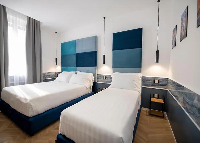 Hotiday Vittorio Emanuele 3* Naples