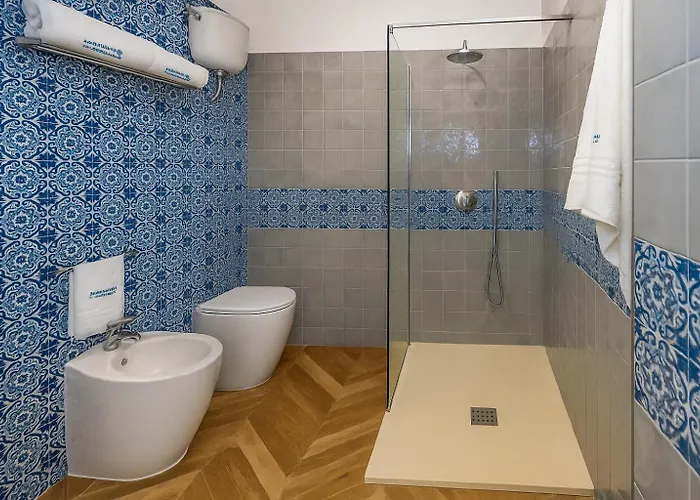 Hotiday Vittorio Emanuele Naples